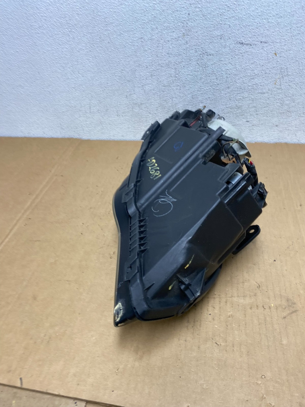 2006 to 2007 Subaru Legacy Left Driver LH Side Headlight AD2681 DW7