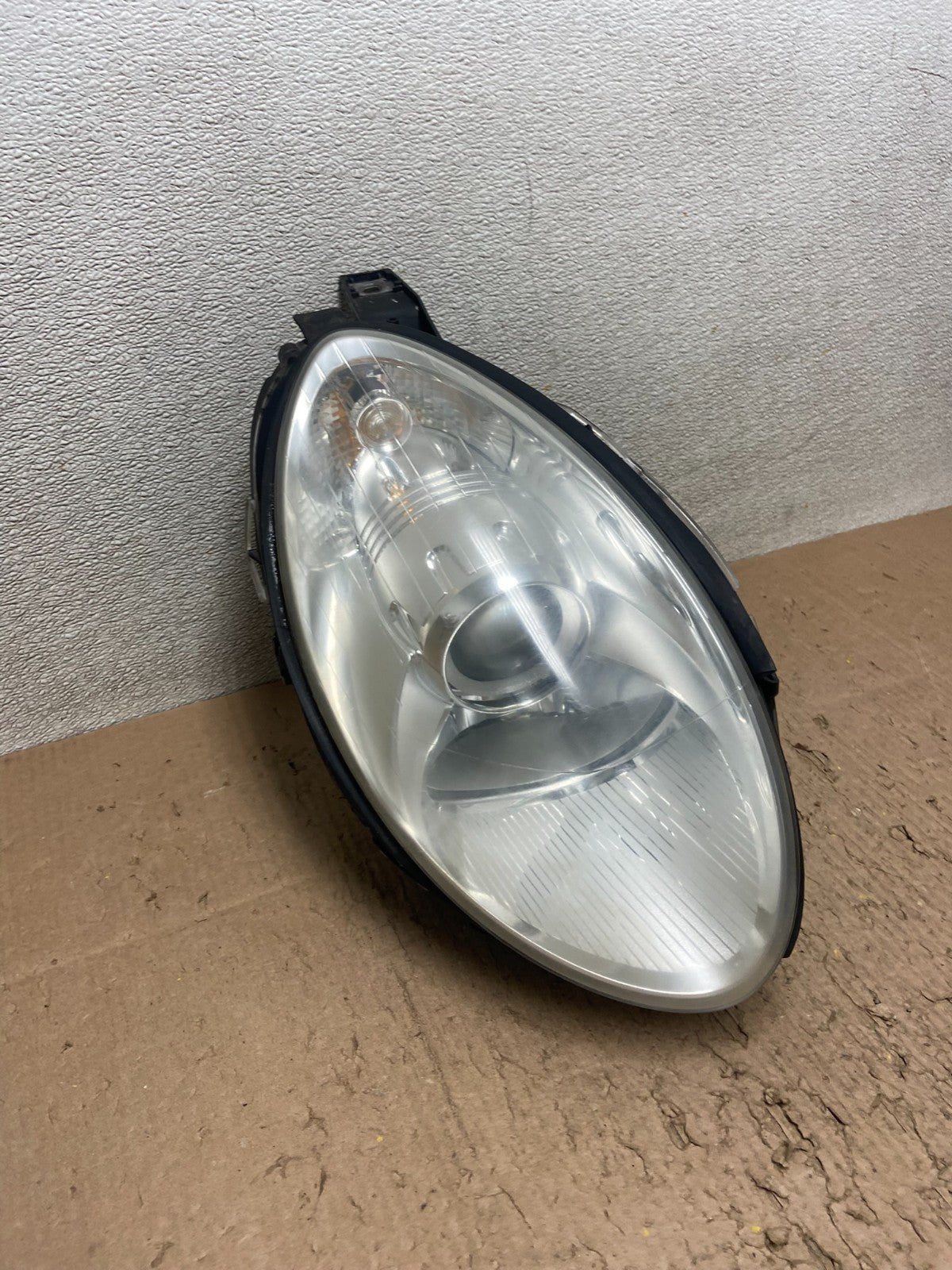 Halogen 2006 2010 Mercedes W251 R-Class Right Passenger Headlight OEM Y5014 DW2