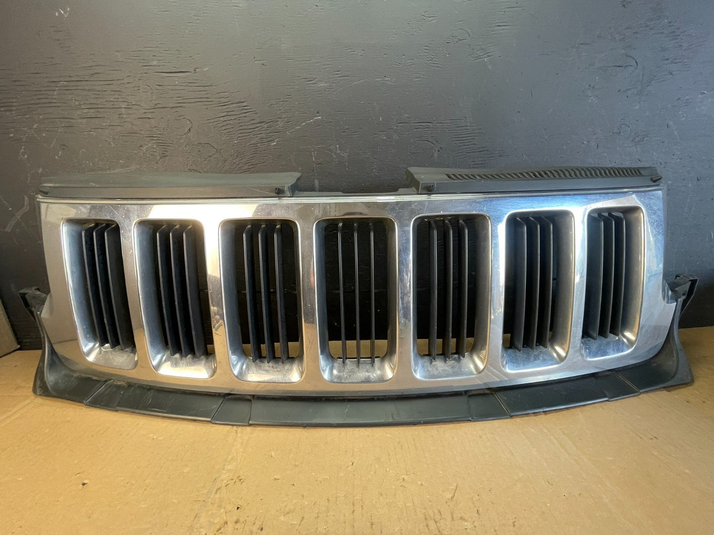 2011 to 2013 Jeep Grand Cherokee Front Upper Grill Grille ac5432 DG0