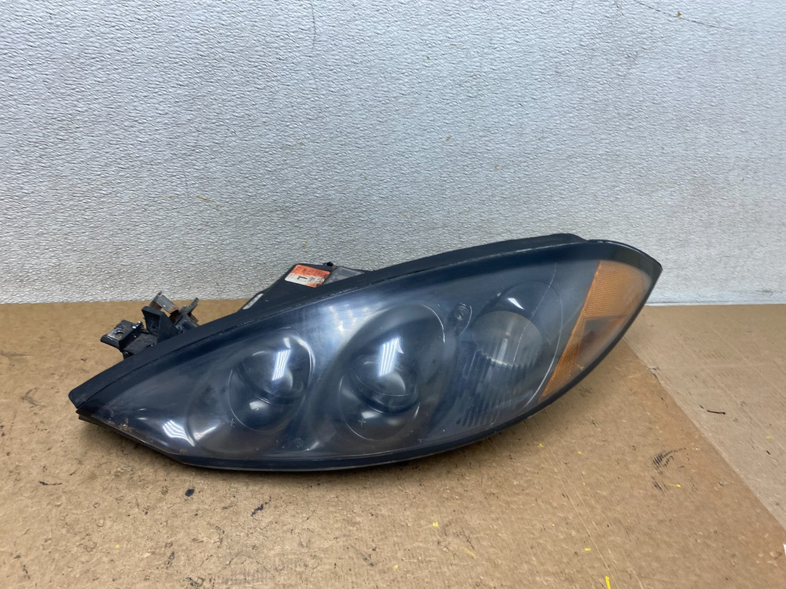1999 to 2000 Mercury Cougar Left Driver LH Side Headlight T0681 DG0