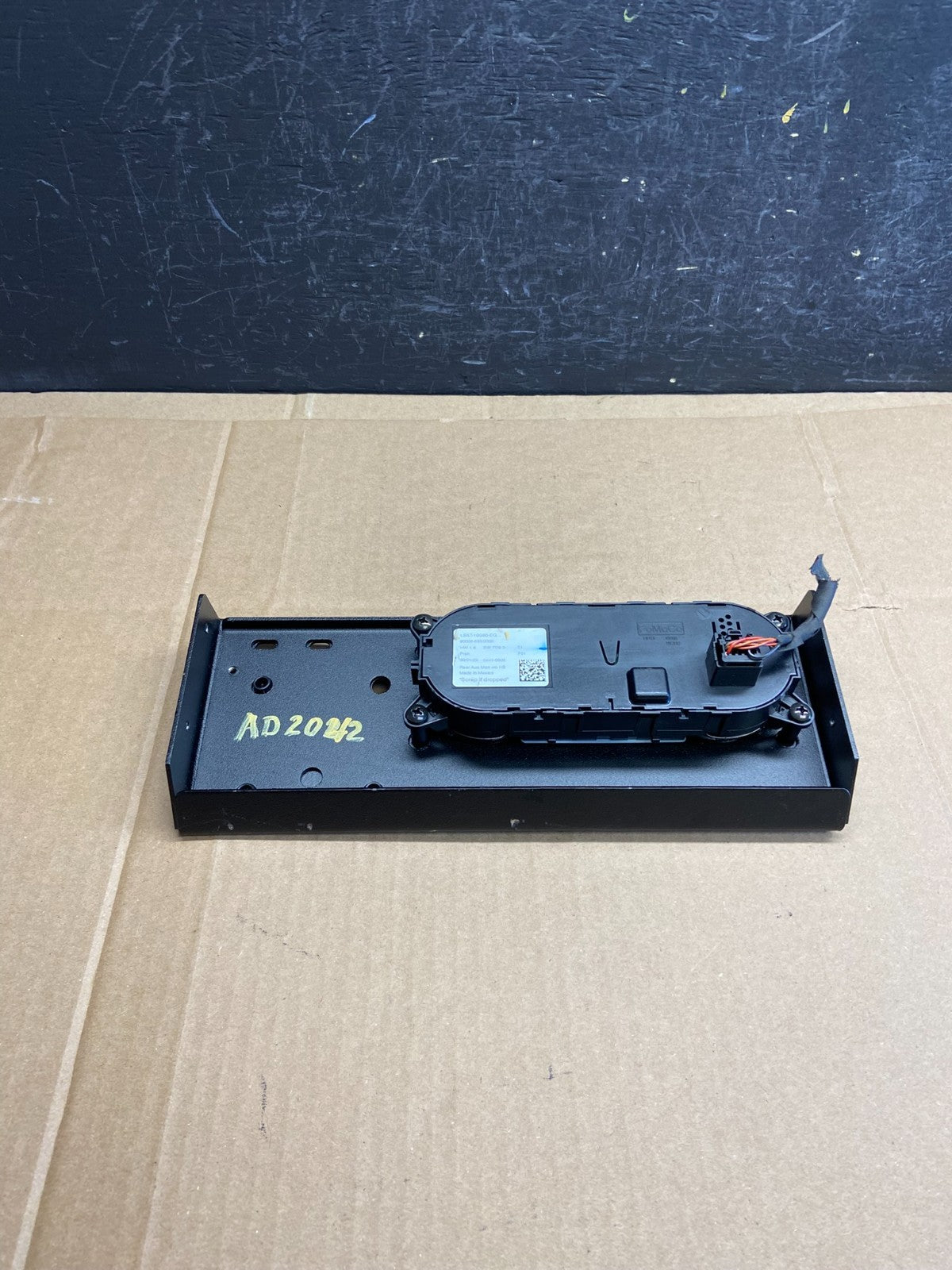 2020 to 2024 Ford Explorer Rear Climate Control Panel Trim AD2042 DG3