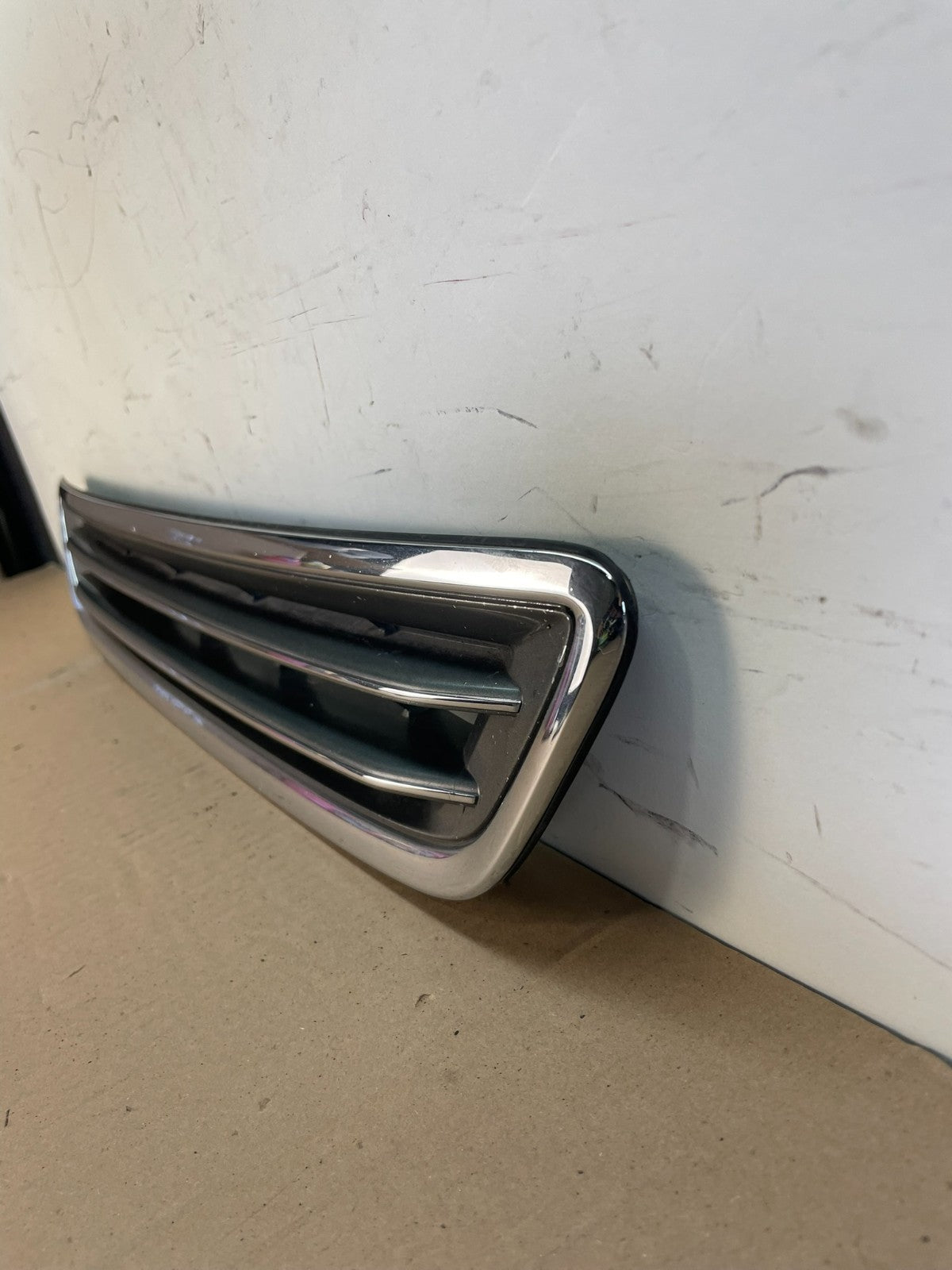 1997 to 1999 Lexus ES300 Front Grill Grille AG77101
