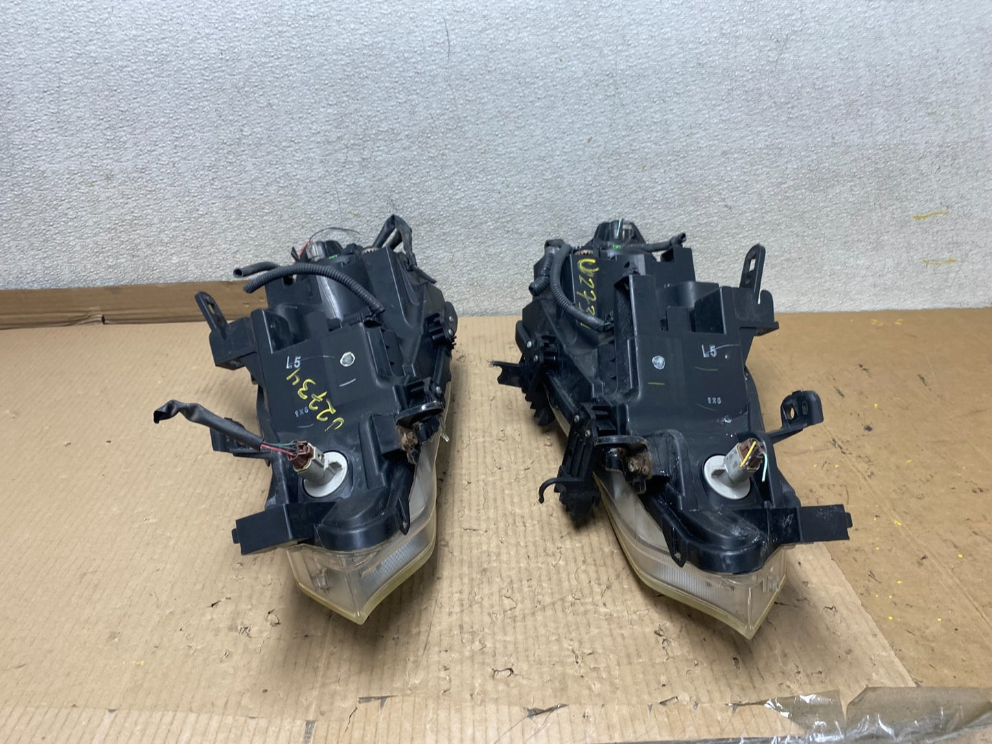 Halogen 2011 2012 2013 2014 Nissan Murano Headlights Left+Right U2734 DW11