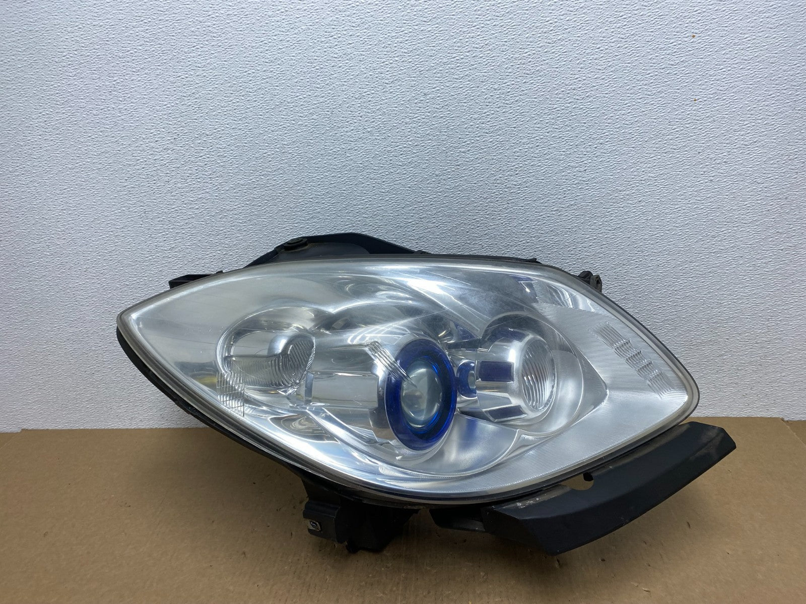 2008-2012 Buick Enclave Right Passenger Headlight Xenon Hid Two Ballast AC12910
