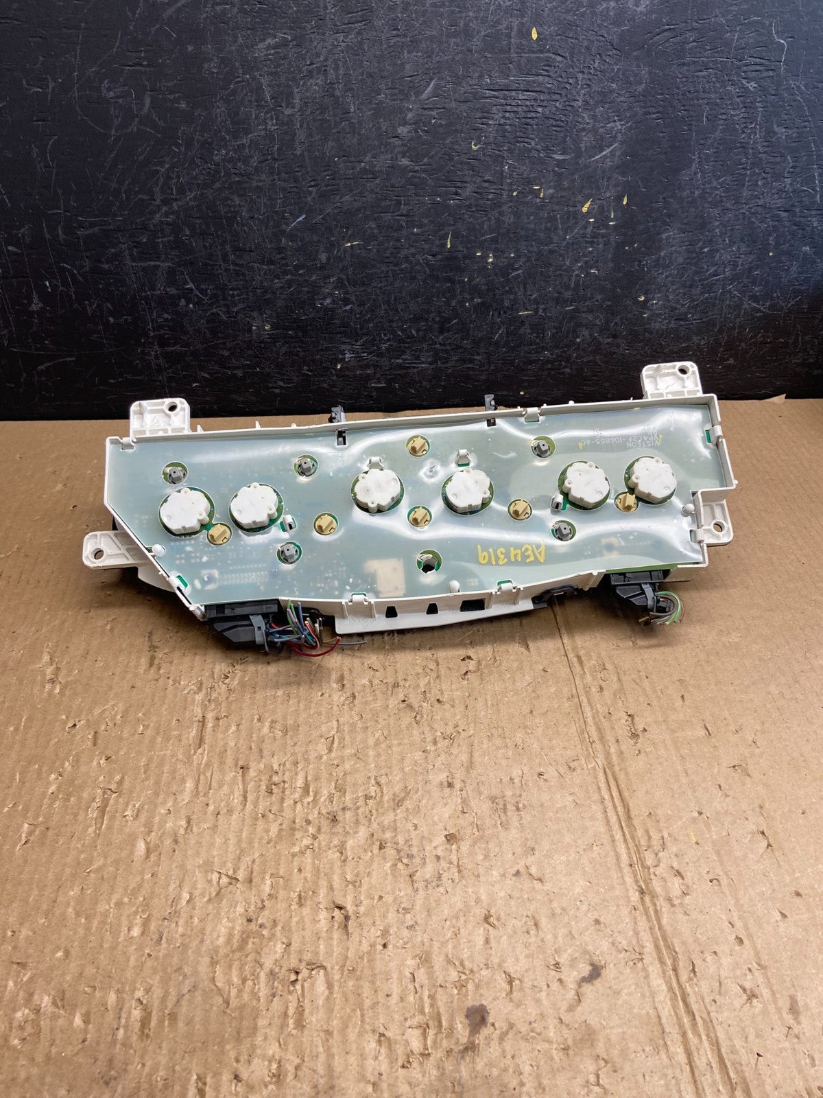 2004 to 2007 Ford E150 E250 E350 Gauge Speedometer Cluster AE4319 DW8
