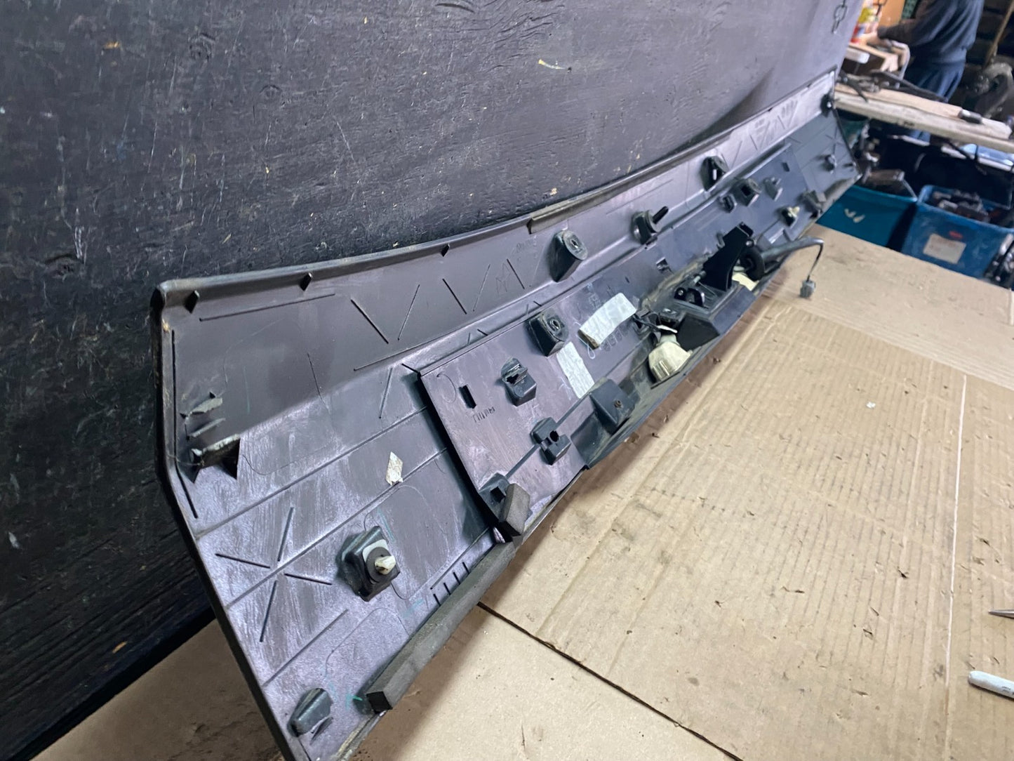 2011-2018 Dodge Grand Caravan Rear Tail Gate Trim Molding Panel OEM v3334  DG9