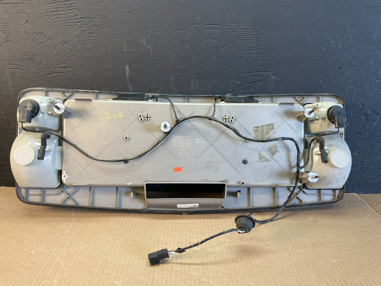 2004-2009 Cadillac SRX Trunk Panel Lid Backup License Plate AC2002 DG5