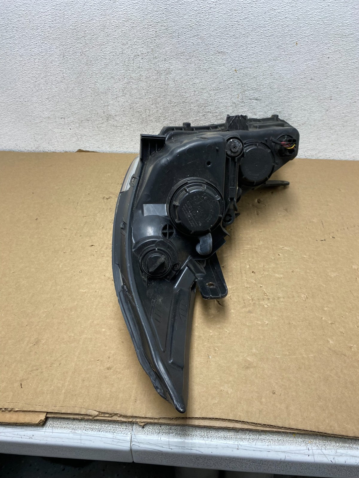 2011 - 2014 Hyundai Sonata Right Passenger Rh Side Headlight Halogen AF7423 DW7