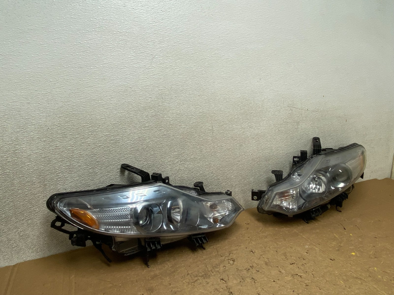 Halogen 2011 2012 2013 2014 Nissan Murano Headlights Left+Right Oem V8192 DW2