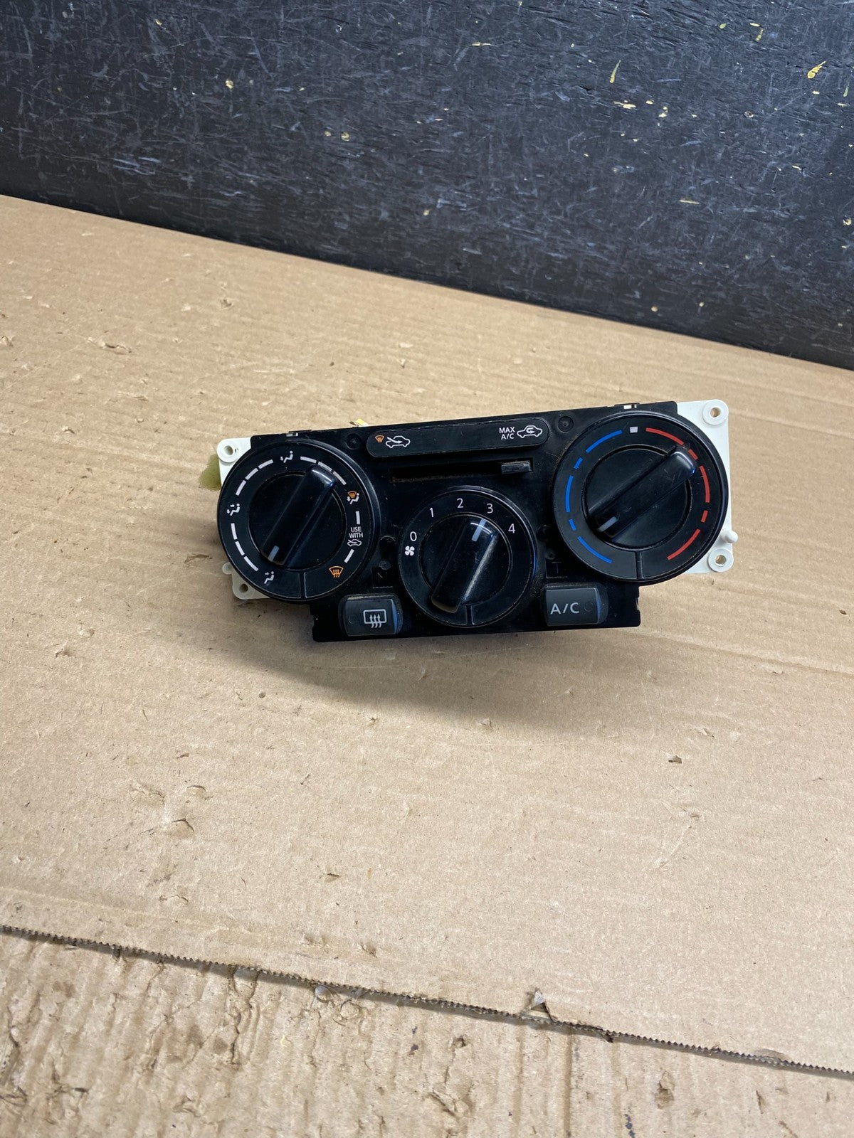 2013-2021 Nissan NV200 Climate Control Heater A/C Panel AG0187 DG0