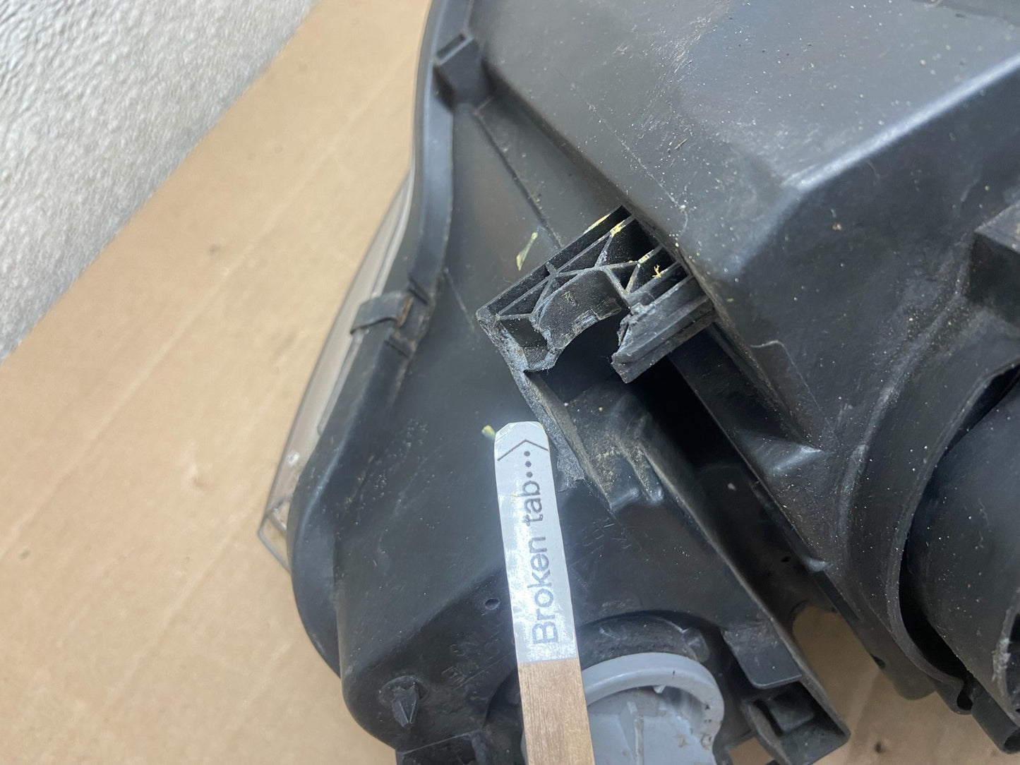 2005 2006 2007 2008 Audi A4 Right Passenger RH XENON HID Headlight Oem AA8716 DW4