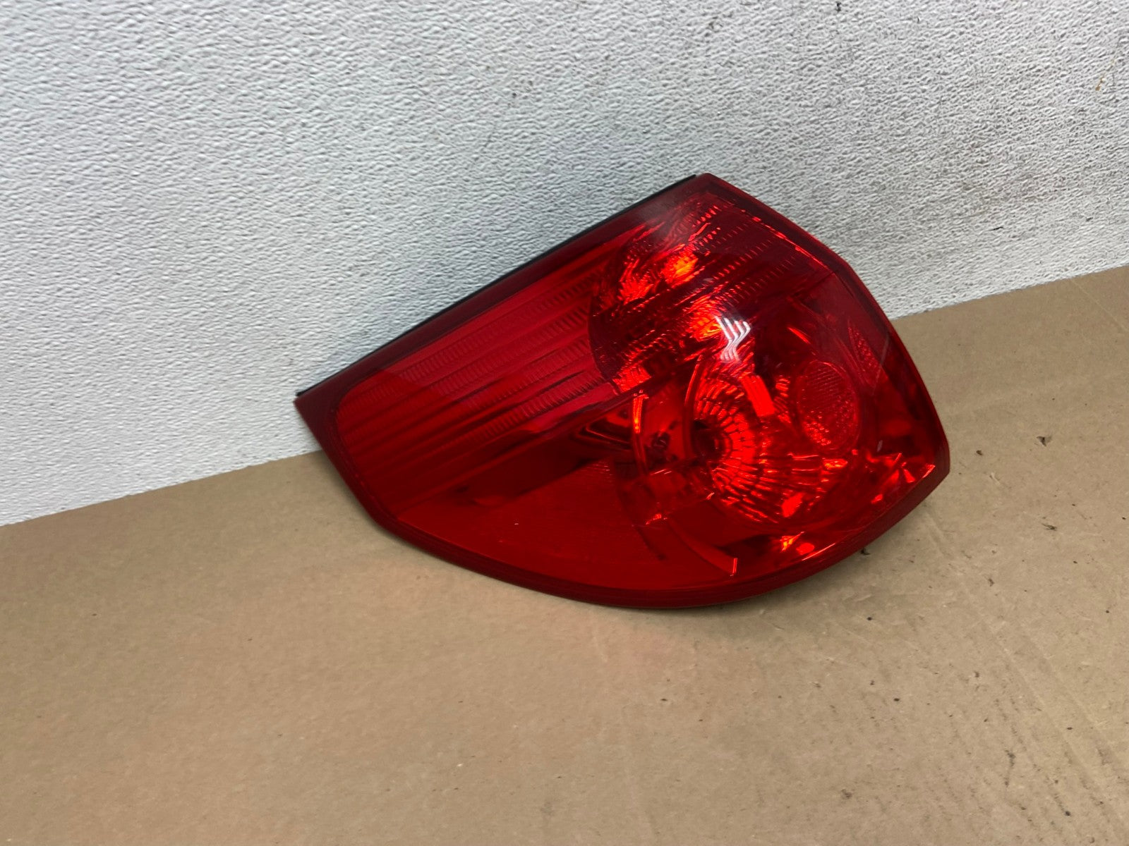 2006 to 2010 Toyota Sienna Left Driver LH Side Tail Light DEPO AE4979 LK2
