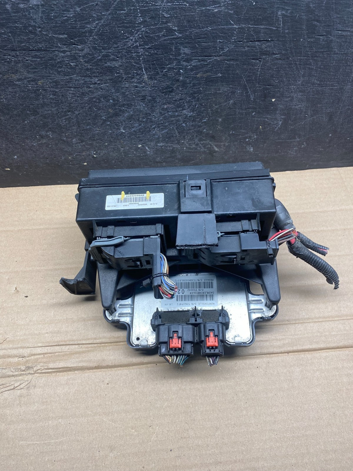 2006 Jeep Grand Cherokee Integrated Power Fuse Box 04692085ab ah9561 DG0
