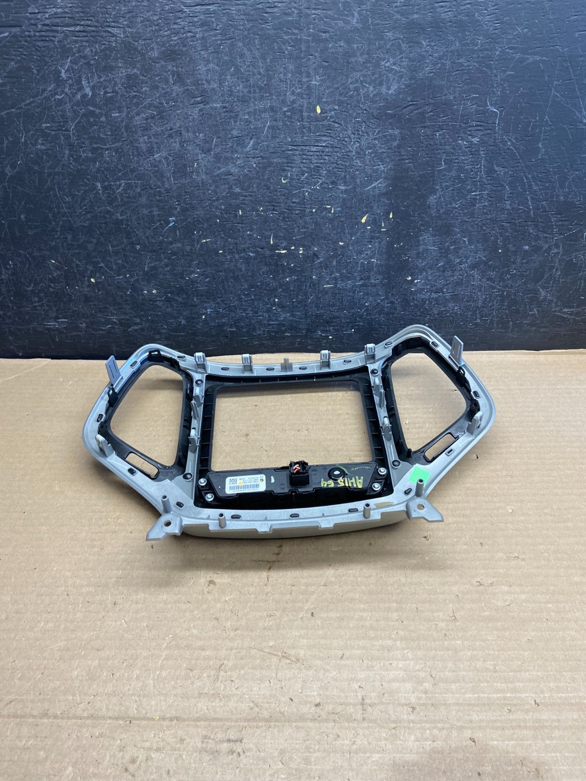 2014 to 2020 Jeep Cherokee Center Radio Climate Control Vent Bezel AH1564 DG4