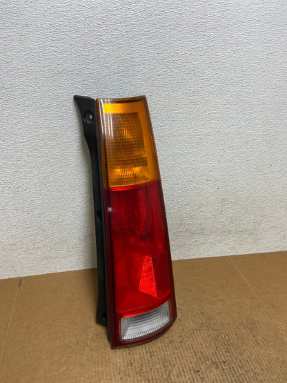 1997 1998 1999 2000 2001 Honda Crv Cr-v Right Passenger Tail Light AE1401 LK2