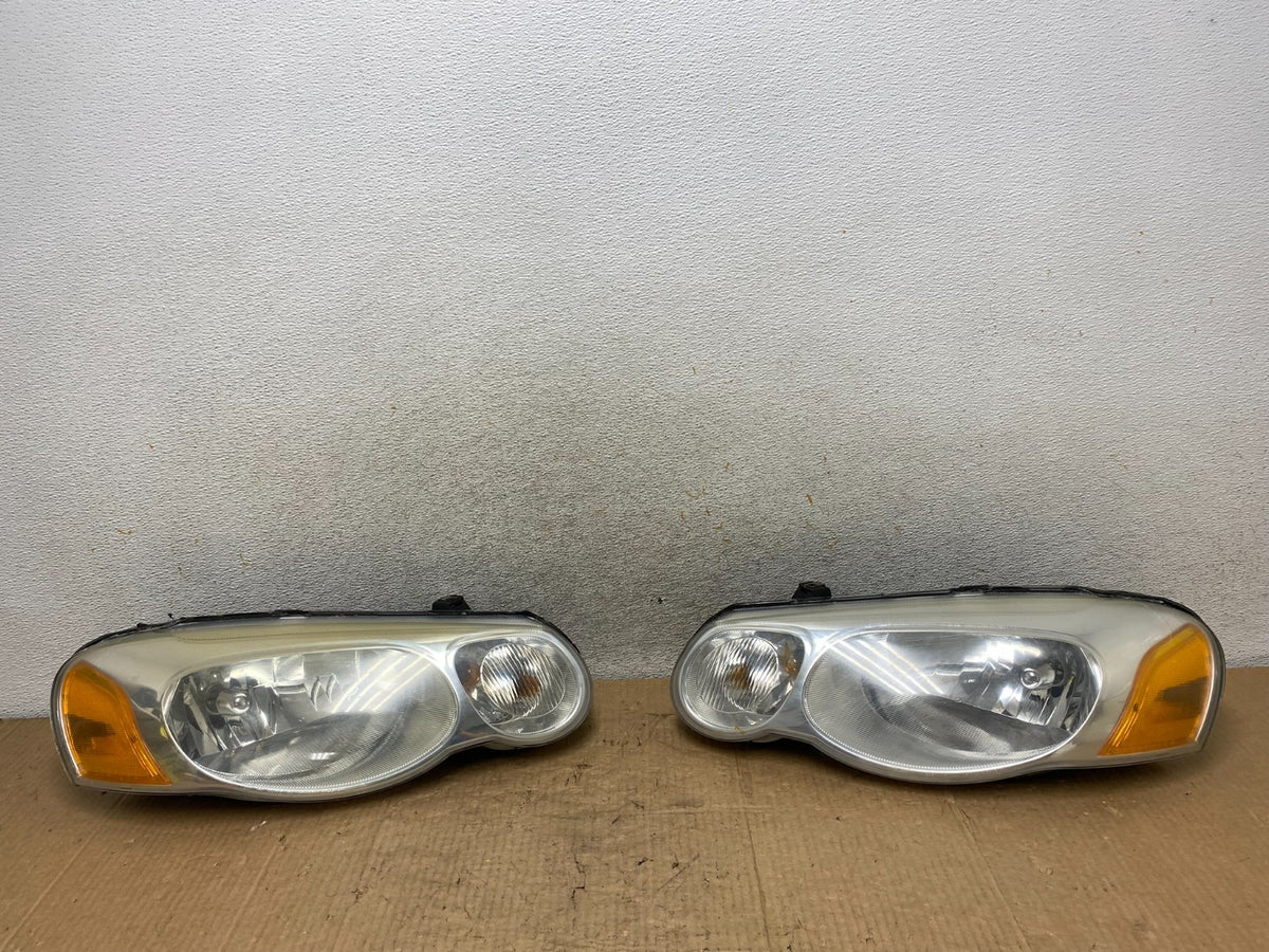 2004 2005 2006 Chrysler Sebring Left+Right Side Halogen Headlights AI8001 DW0