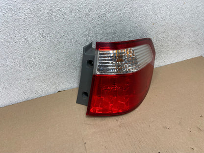 2005 2006 2007 Honda Odyssey Right Passenger RH Side Tail Light AG6634 LK2