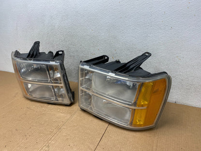 2007 - 2014 GMC Sierra Left+Right Side Halogen Headlights AI4434 DW1