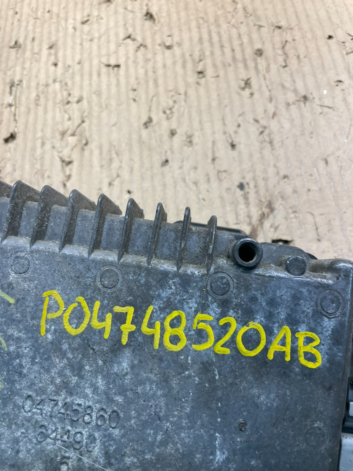 2003 Dodge Caravan Engine Control Unit Module ECM ECU X0865 DG4