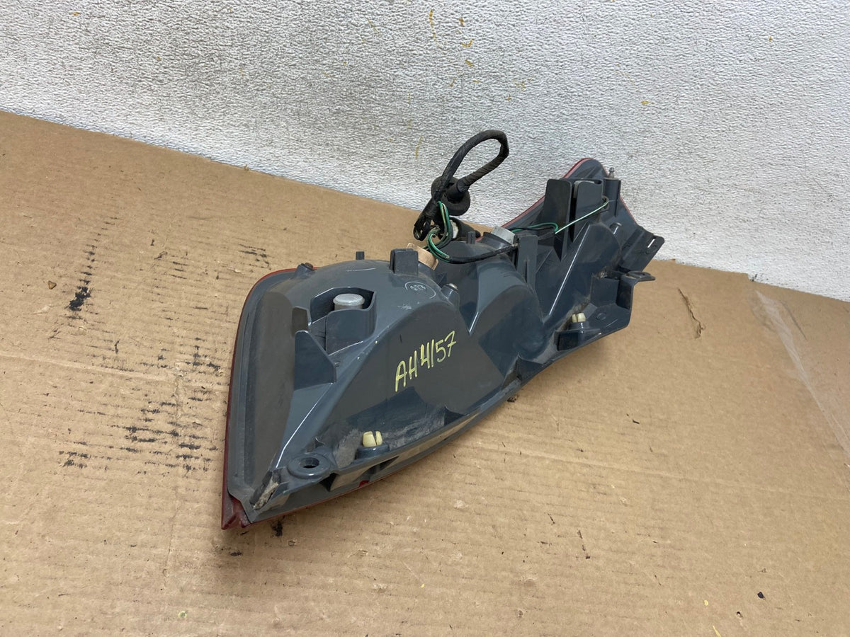 2003 2004 2005 Nissan Murano Right Passenger Rh Side Tail Light AH4162 LK6