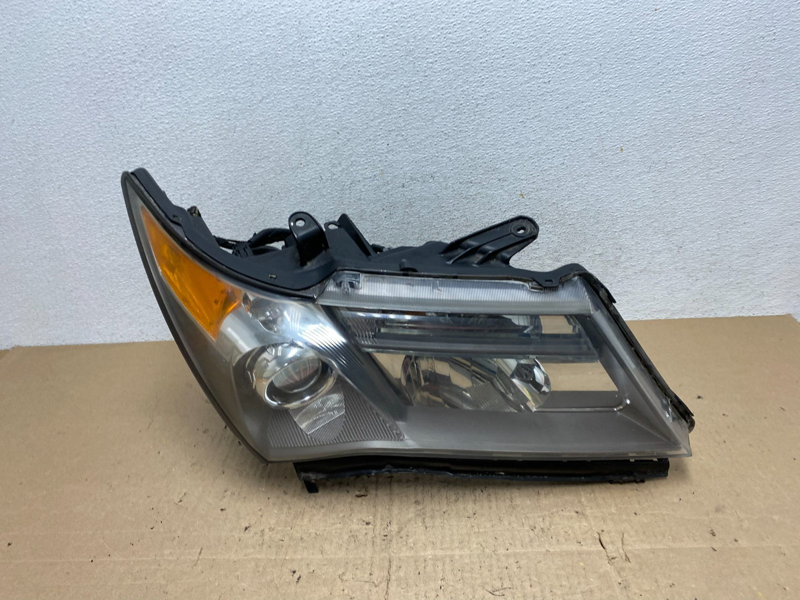 2007 2008 2009 Acura MDX Headlight Xenon HID Right Passenger RH AE6608 DW0