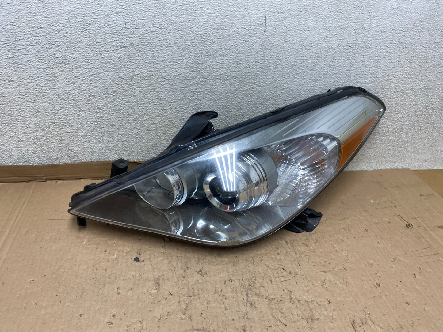 2007 2008 Toyota Solara Left Driver LH Xenon HID Headlight U8800 DW0