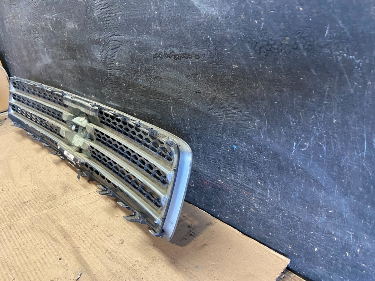 2009 to 2011 Nissan Maxima Front Upper Grill Grille 62070-9N00A R2110 DG7