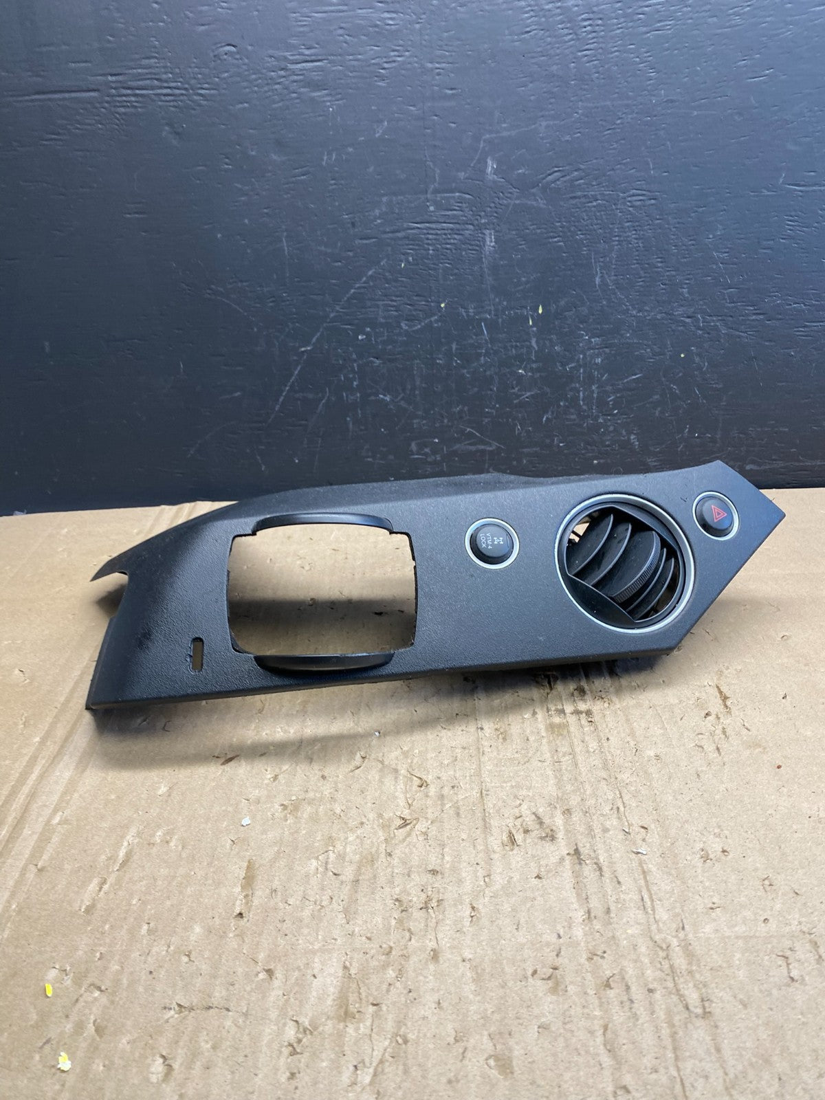 2009-2015 Honda Pilot Left Dash Vent Center Panel Bezel Hazard Button AB9109 DG2
