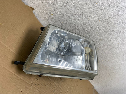 1998 to 2005 Toyota Land Cruiser Left Driver LH Headlight Halogen AH8152 DW1