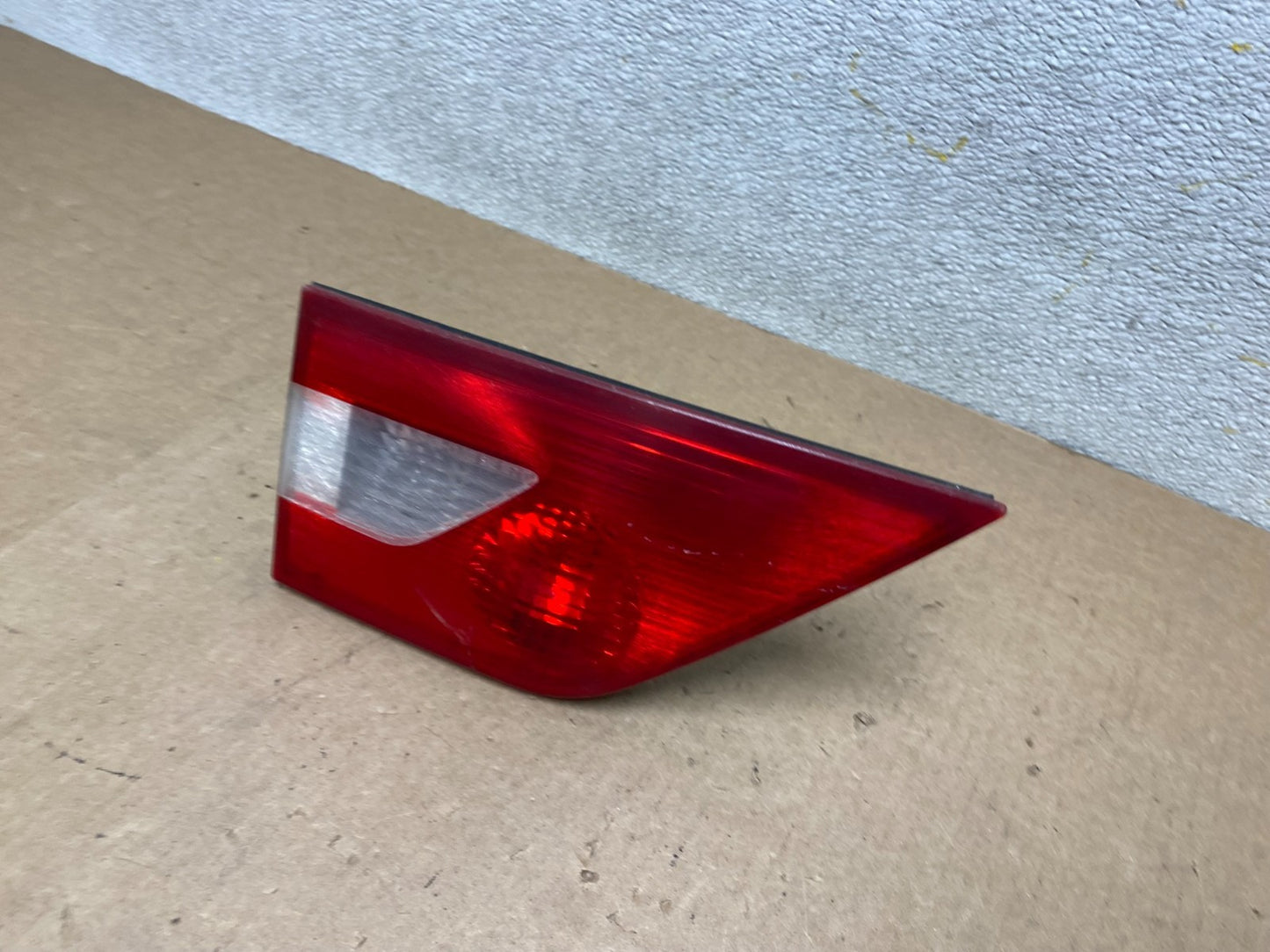 2004 2005 2006 Bmw X3 Left Driver Lh Inner Tail Light OEM W8587 DW1