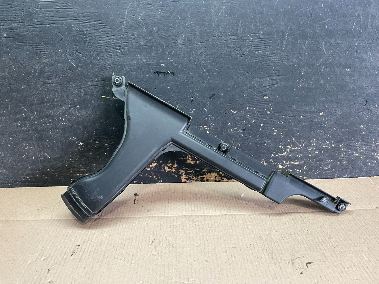 2009 to 2014 Nissan Maxima Upper Air Intake Duct  OEM Z8344 DG0