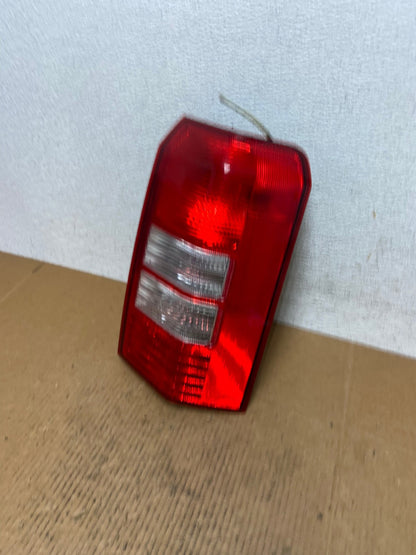 2008-2016 Jeep Patriot Right Passenger Rh Side Tail Light AE0401 LK1