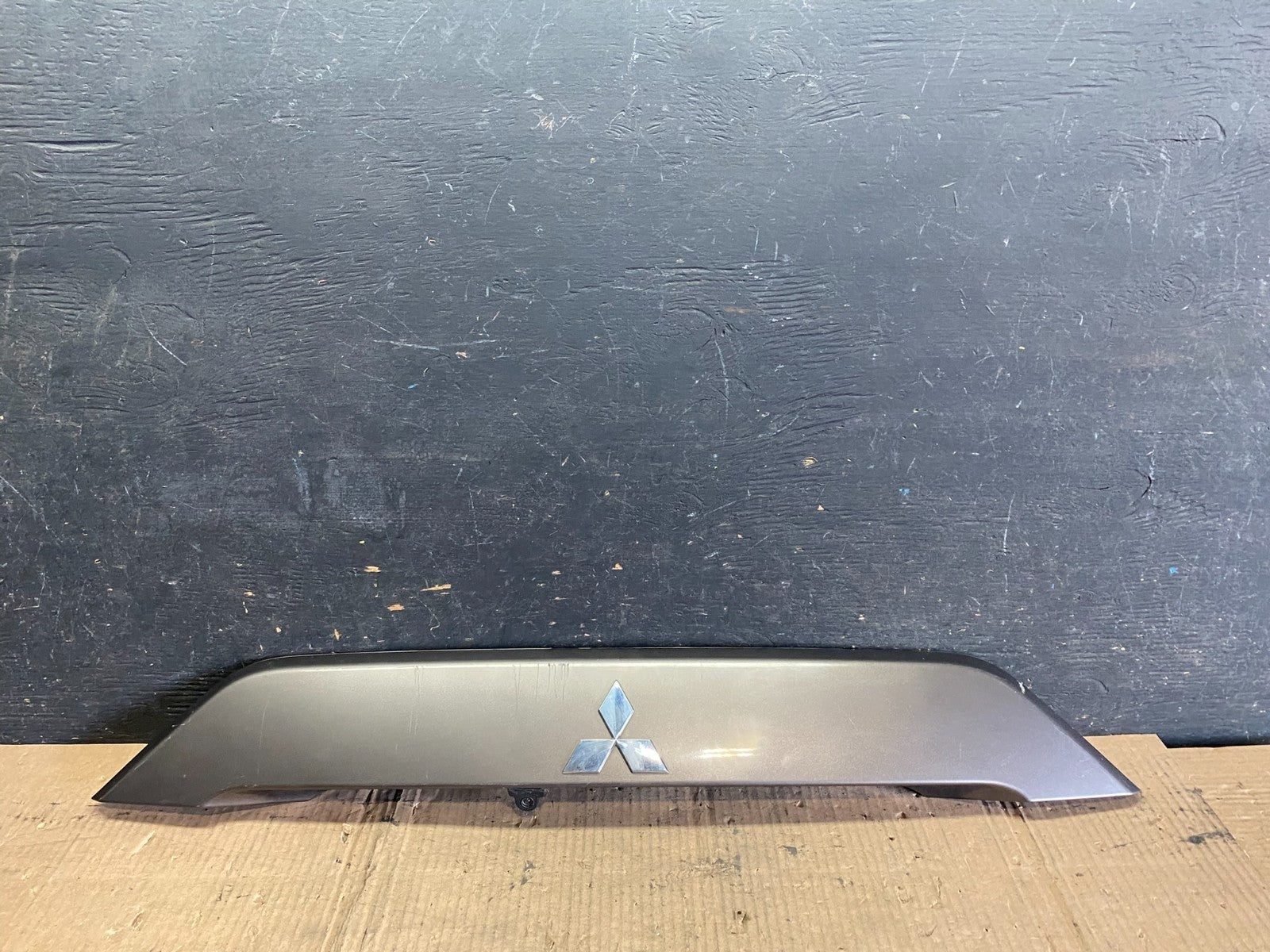 2007 to 2013 Mitsubishi Outlander Rear Hatch Tailgate Trim Molding P8792 DG0