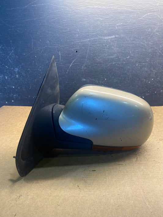 2002 to 2009 GMC Envoy Left Driver LH Side Door Trn Signal Mirror View AA1774 MS0