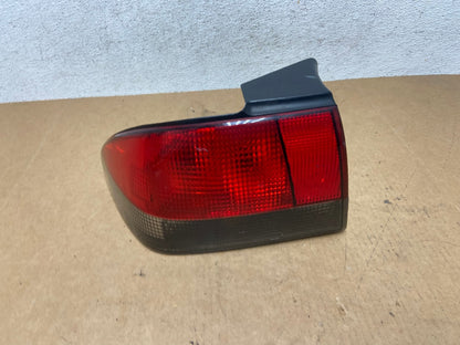 1994 to 1998 Saab 900 & Turbo Left Driver LH Side Tail Light AE3024 LK0
