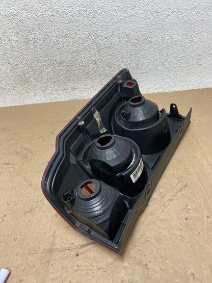 2006 to 2010 Jeep Commander Left Driver Side Tail Light AG5325 LK6