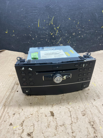 2008-2011 Mercedes W204 C300 C350 Navigation Command Radio DVD CD Audio X6205 PS0