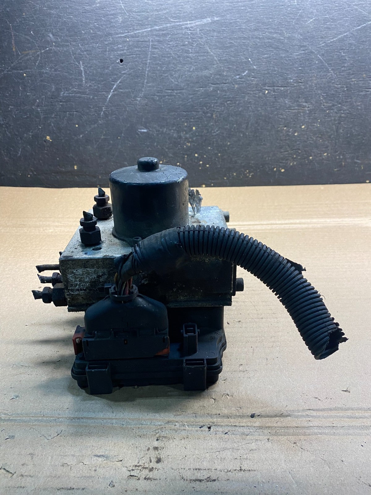 Wabco ABS Hydraulic ABS Pump With Module P/N 4784070720 AA3250 DG4