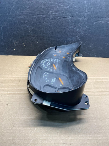 2003 to 2006 Chevrolet Silverado Speedometer Instrument Cluster AF3812 DW1