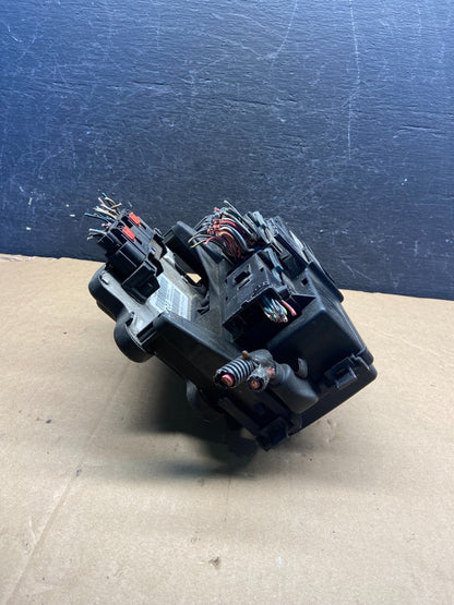 2006 Jeep Grand Cherokee Integrated Power Fuse Box 04692085ab AF9033 DG2