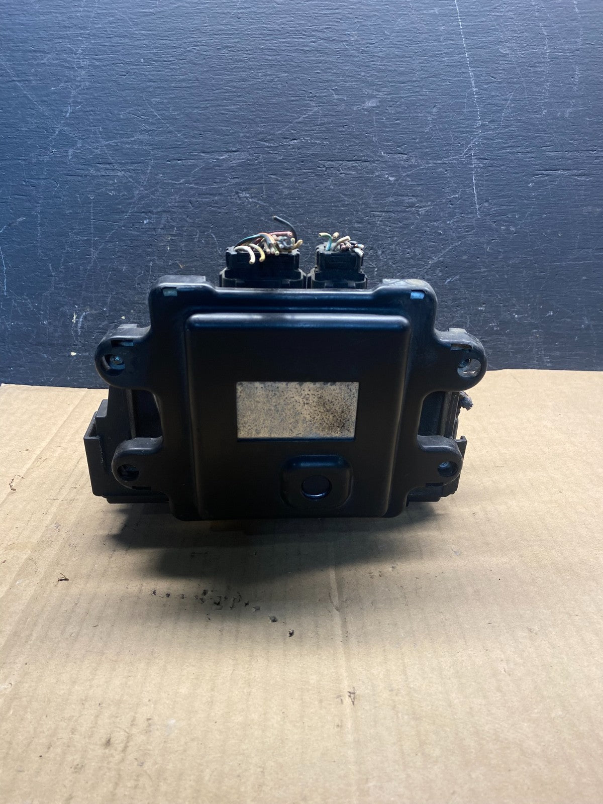 2005 Jeep Grand Cherokee BMC Body Module Power Fuse Box Relay AE2197 DW2