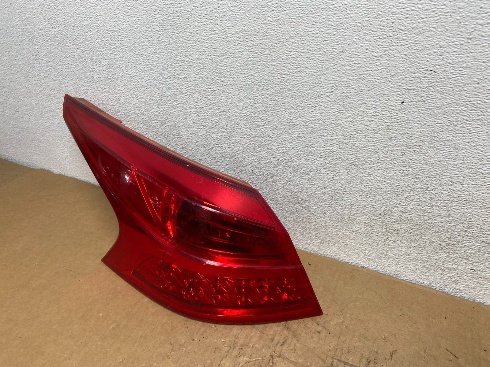 2011 2012 2013 2014 Nissan Murano Convertible Left Driver Tail Light AD0459 DG1