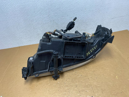 2005 to 2007 Volvo XC70 V70 Passenger Right Passenger RH Headlight AE0556 DW8