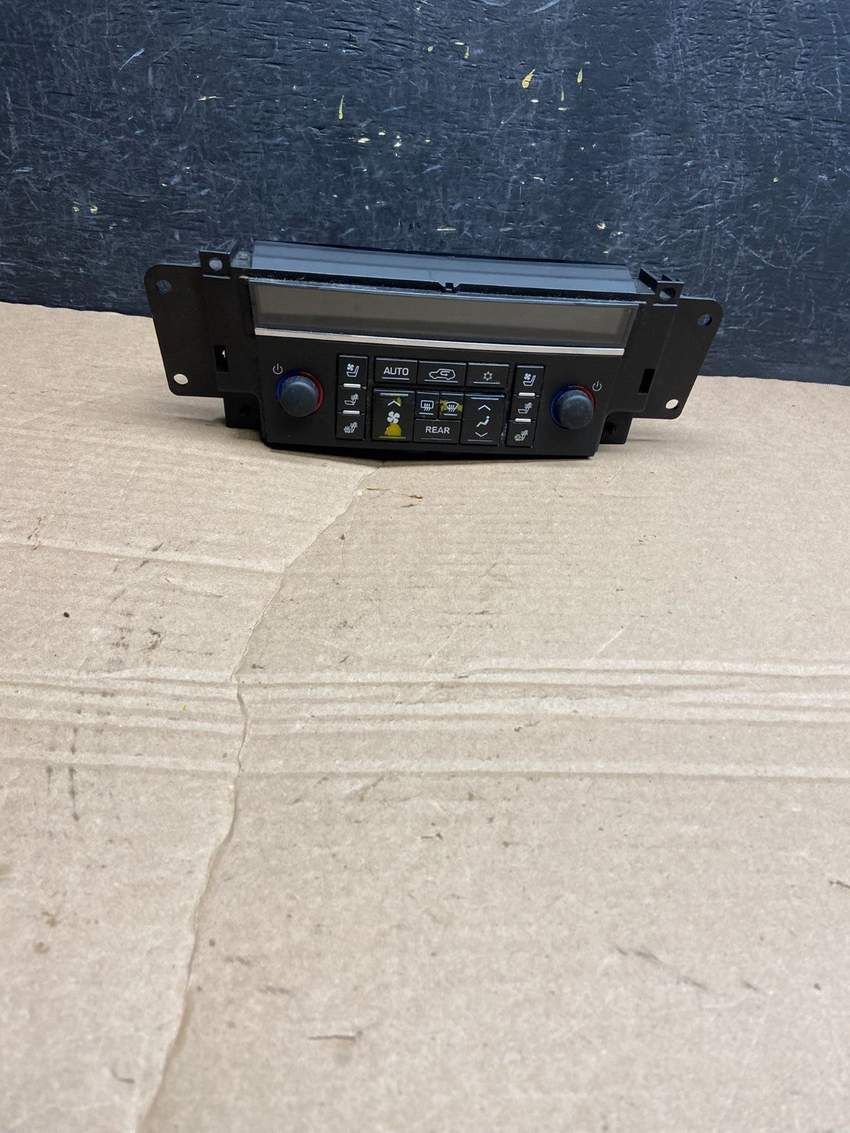 2007 to 2011 Cadillac Escalade AC Heater Climate Control Panel af1861 DG0