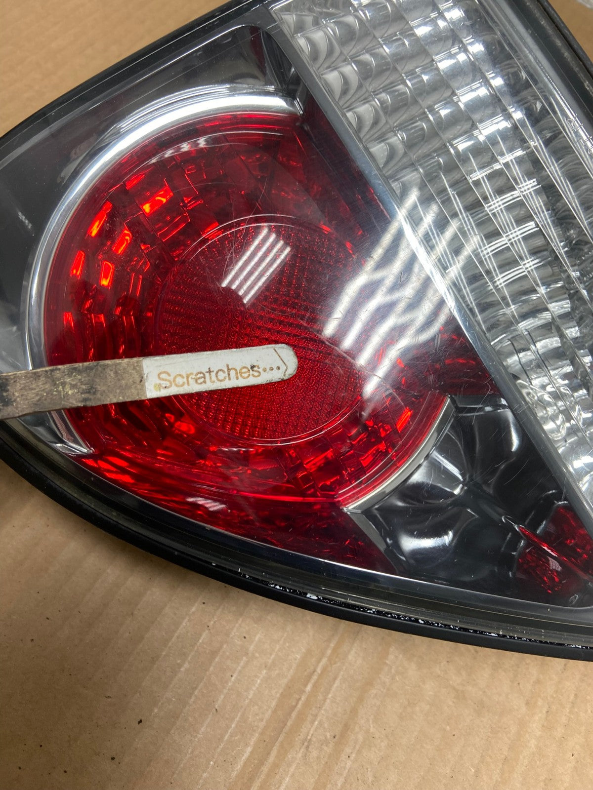 2000-2003 Lexus RX300 Right Passenger Side Rear Inner Tail Light AI5707 LK3