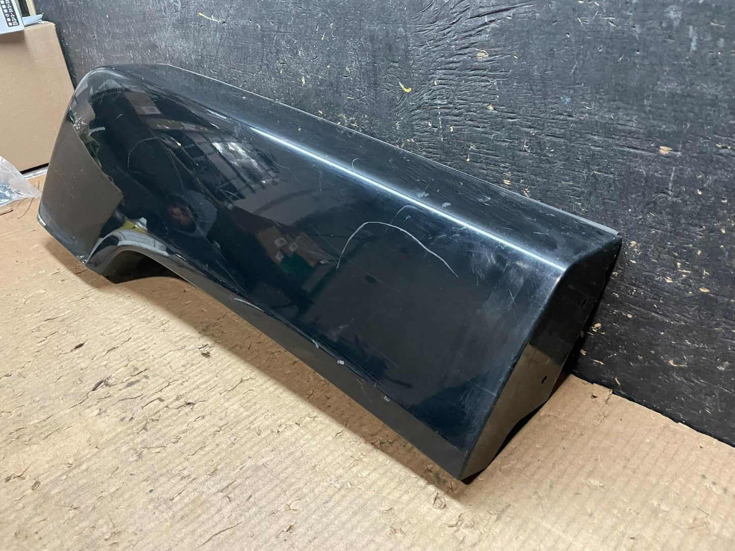 2006 to 2010 Hummer H3 Rear Right Flare Door Molding Trim OEM Y6717 DG1