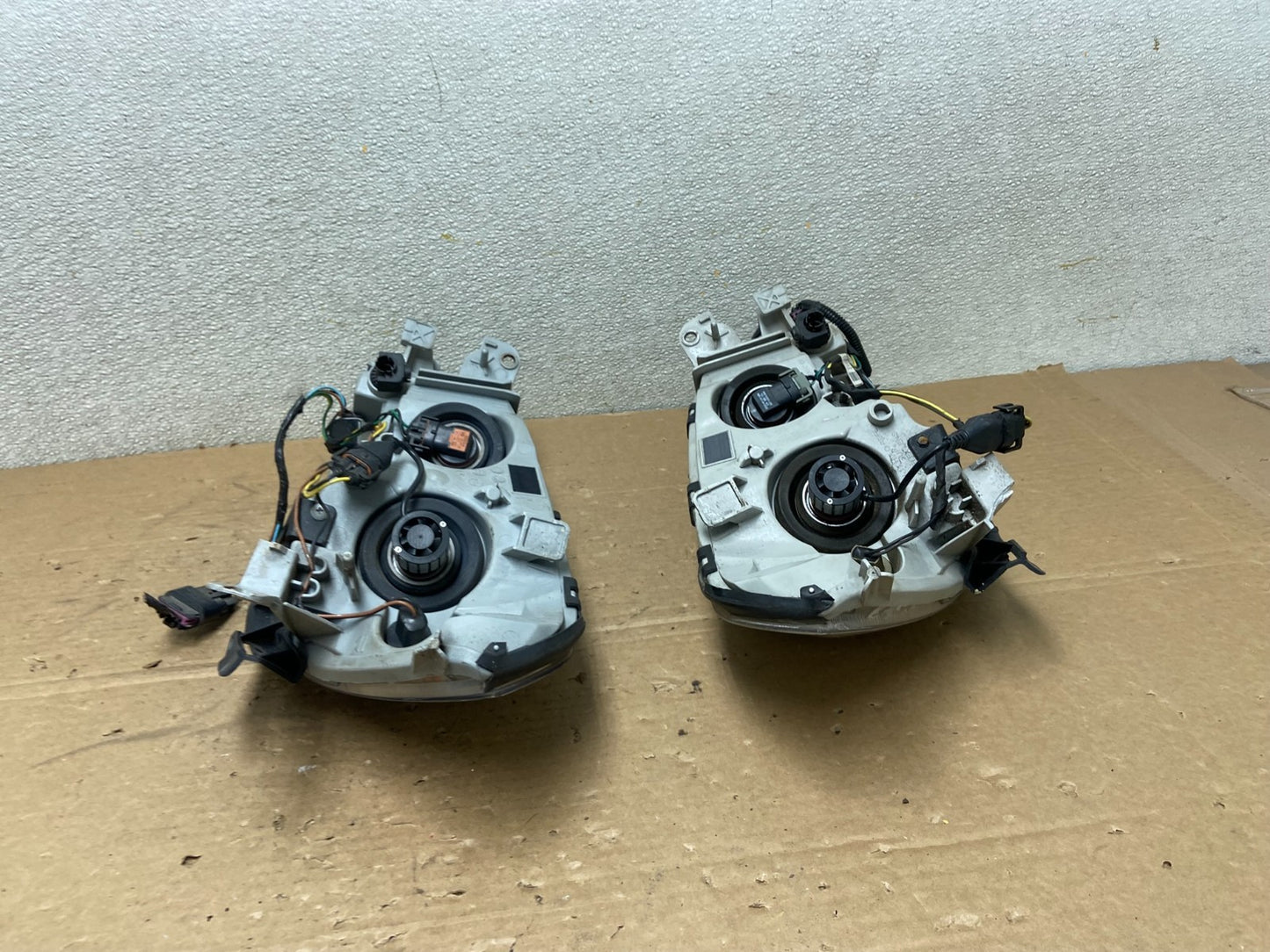 2008 to 2012 Chevrolet Malibu Left+Right Side Set Headlights AB4807 DW14
