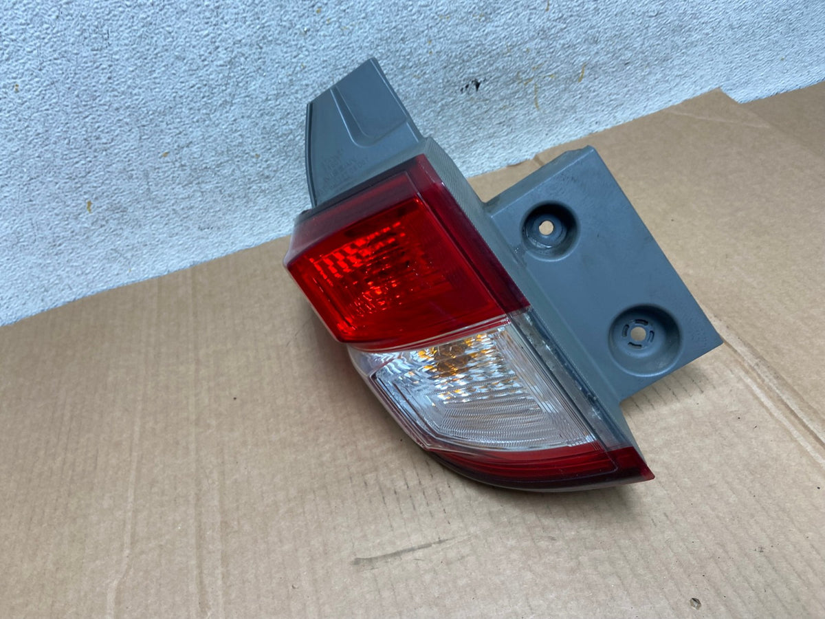 2011 to 2017 Nissan Quest Left Passenger LH Side Tail Light AI3766 LK1