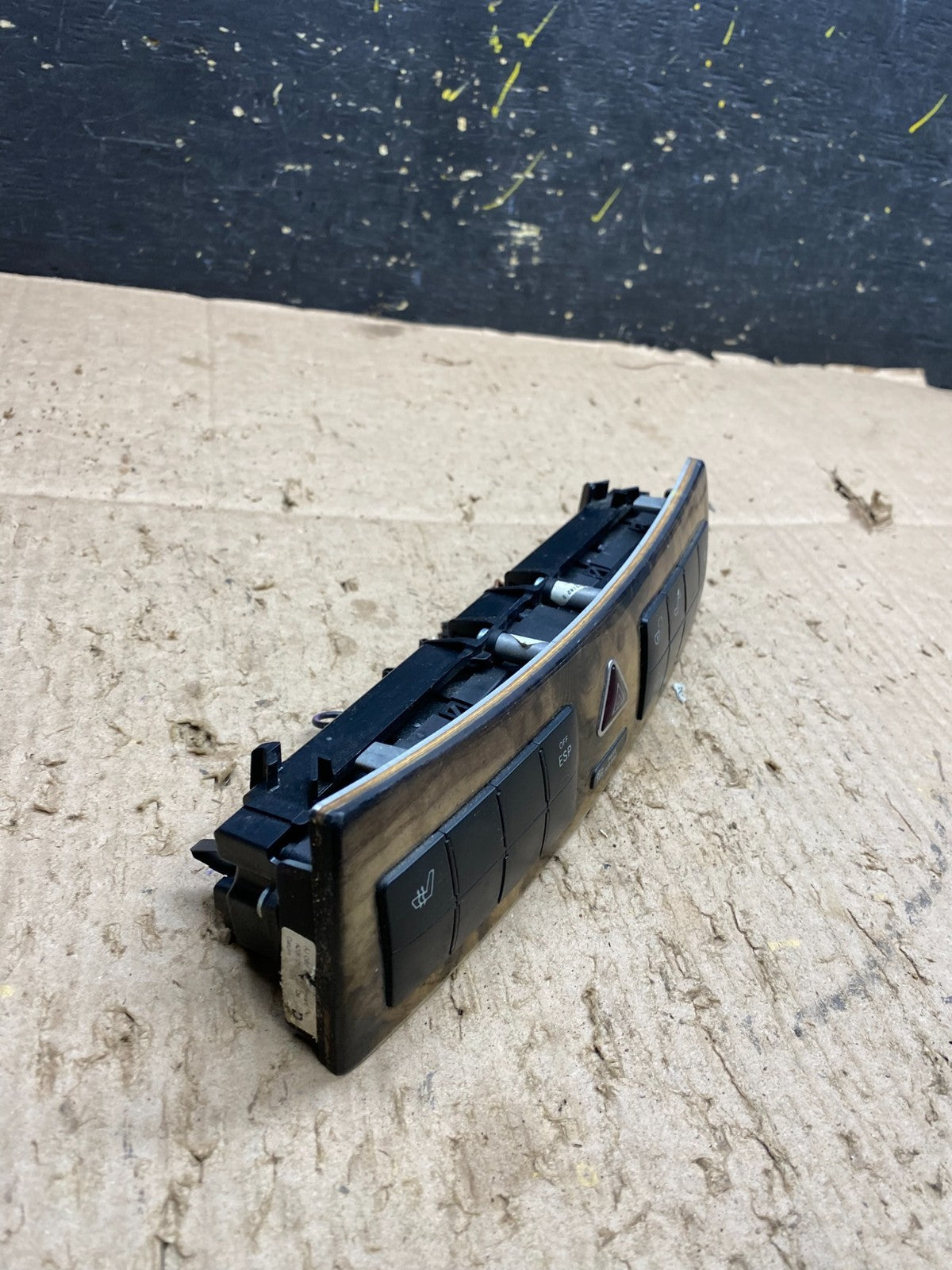 2005-2009 Mercedes W209 CLK350 CLK550 Door Lock ESP Hazard Control Y8131 DG1