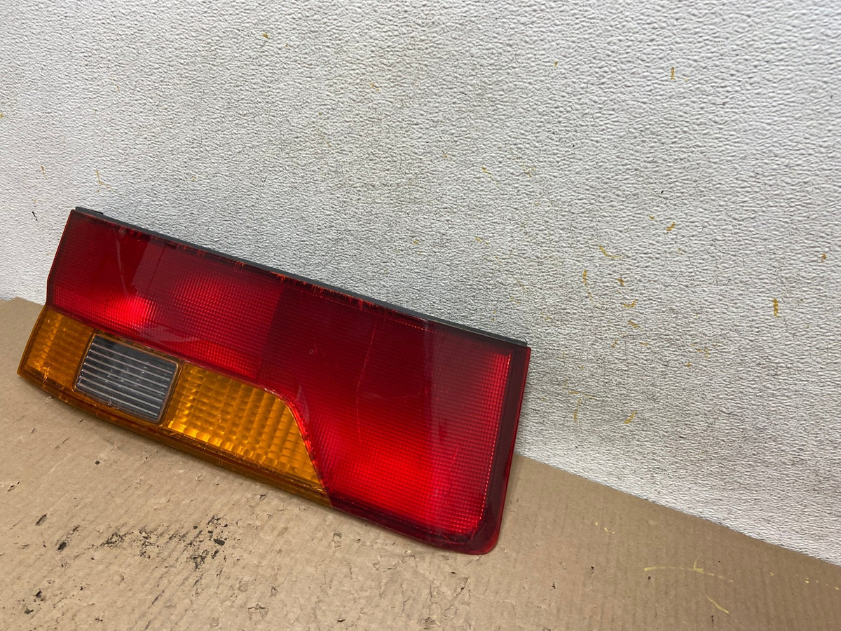 2002 2003 2004 Honda Odyssey Left Driver LH Side Tail Light Inner AH6041 LK2